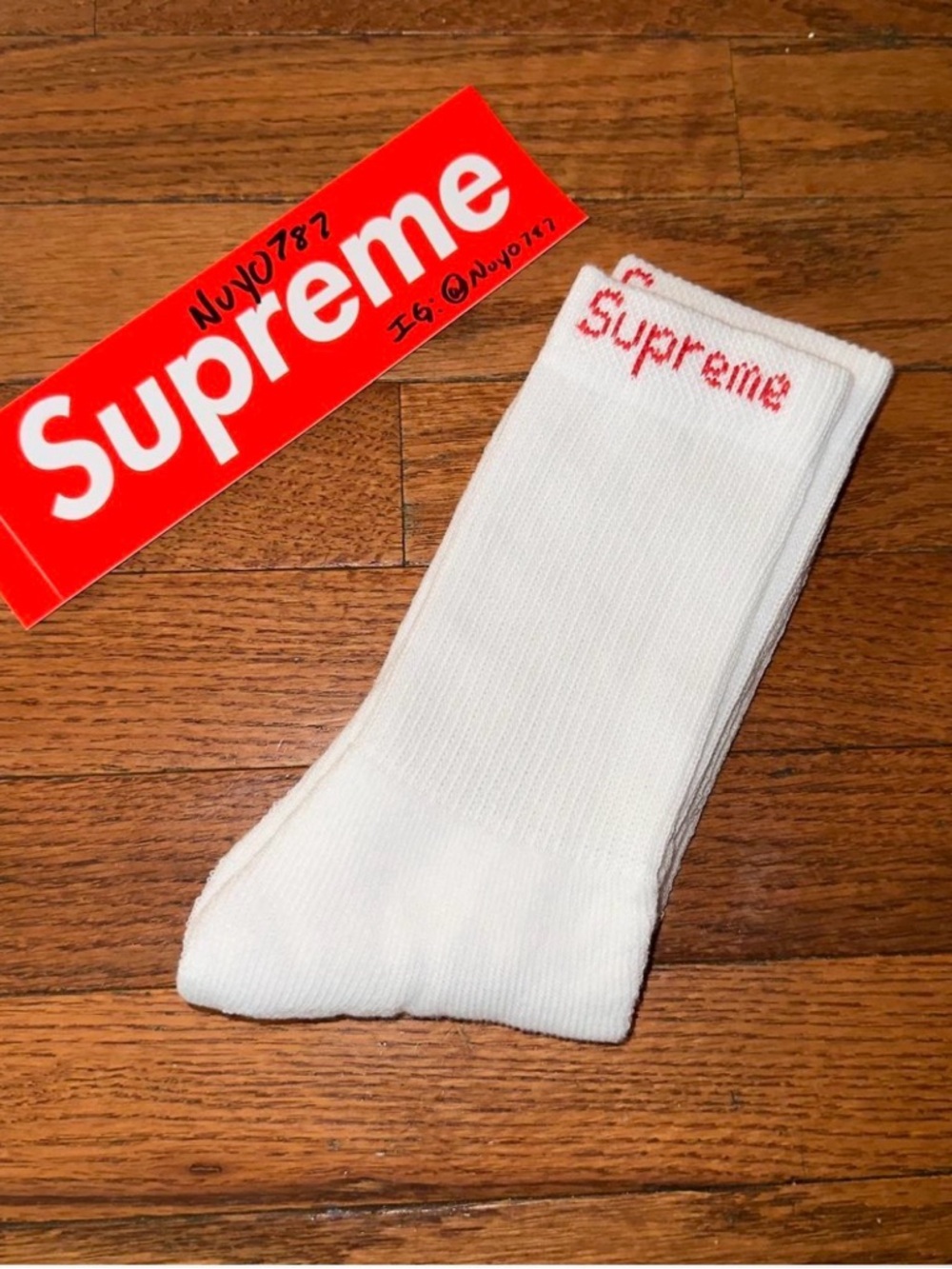 Supreme White Crew Socks